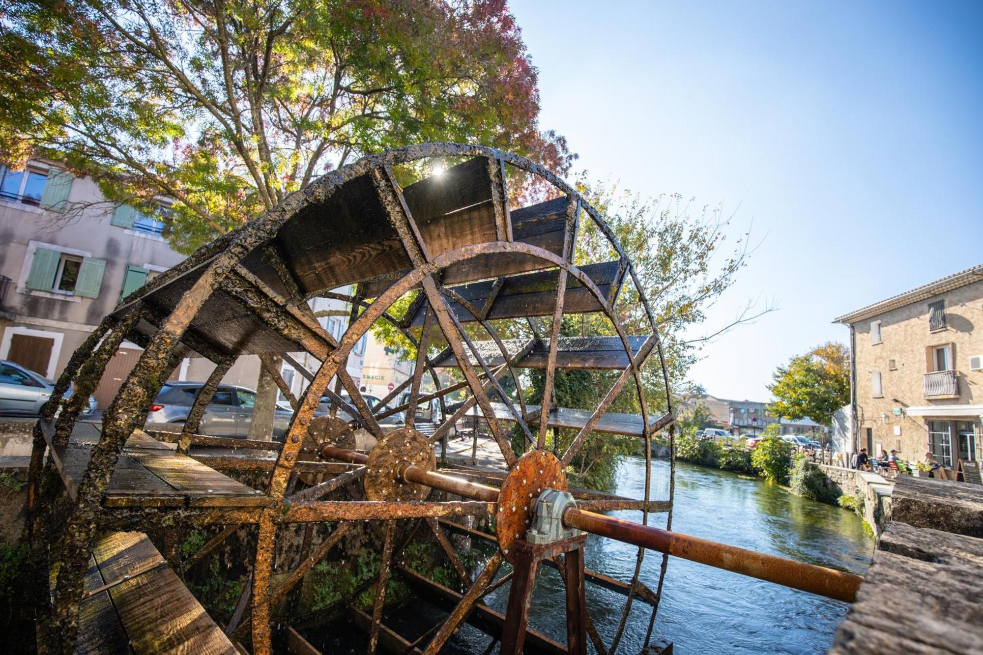 リル・シュル・ラ・ソルギュLe Partage Des Eaux - 4 Couchages - Hypercentre - Clim - Wifiアパートメント エクステリア 写真