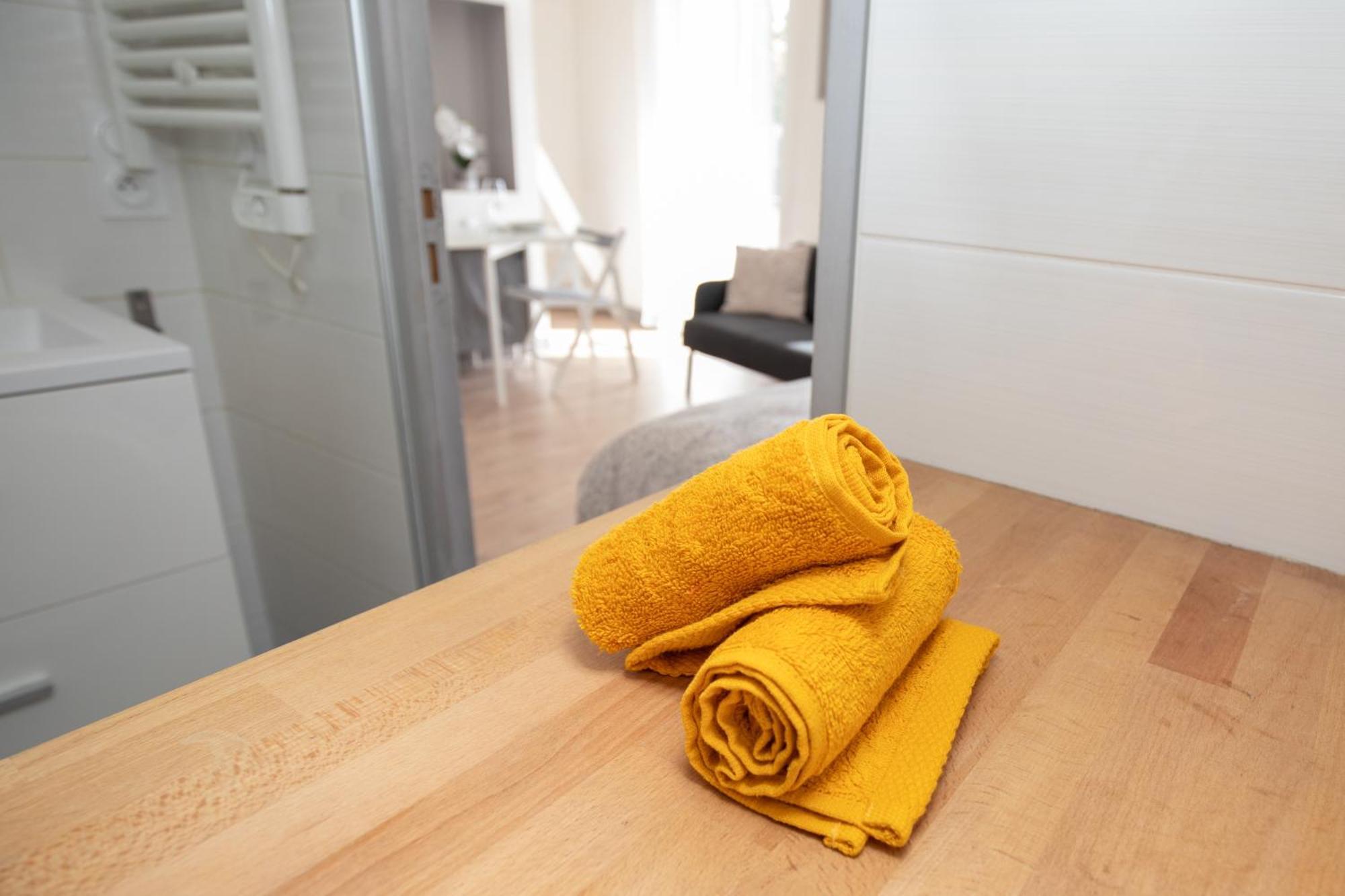 リル・シュル・ラ・ソルギュLe Partage Des Eaux - 4 Couchages - Hypercentre - Clim - Wifiアパートメント エクステリア 写真