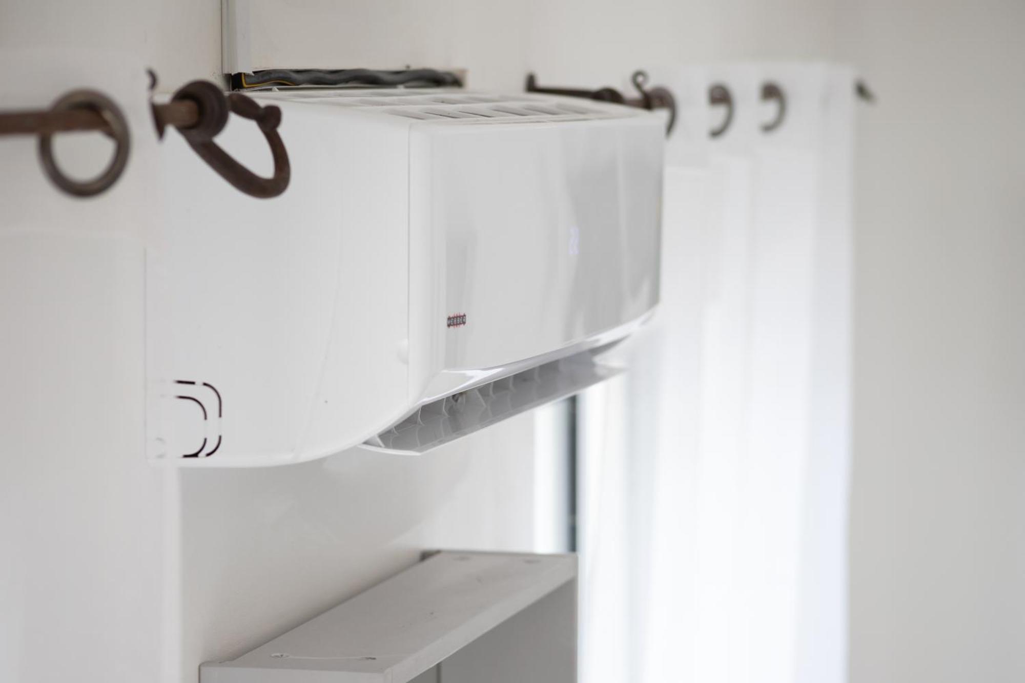 リル・シュル・ラ・ソルギュLe Partage Des Eaux - 4 Couchages - Hypercentre - Clim - Wifiアパートメント エクステリア 写真